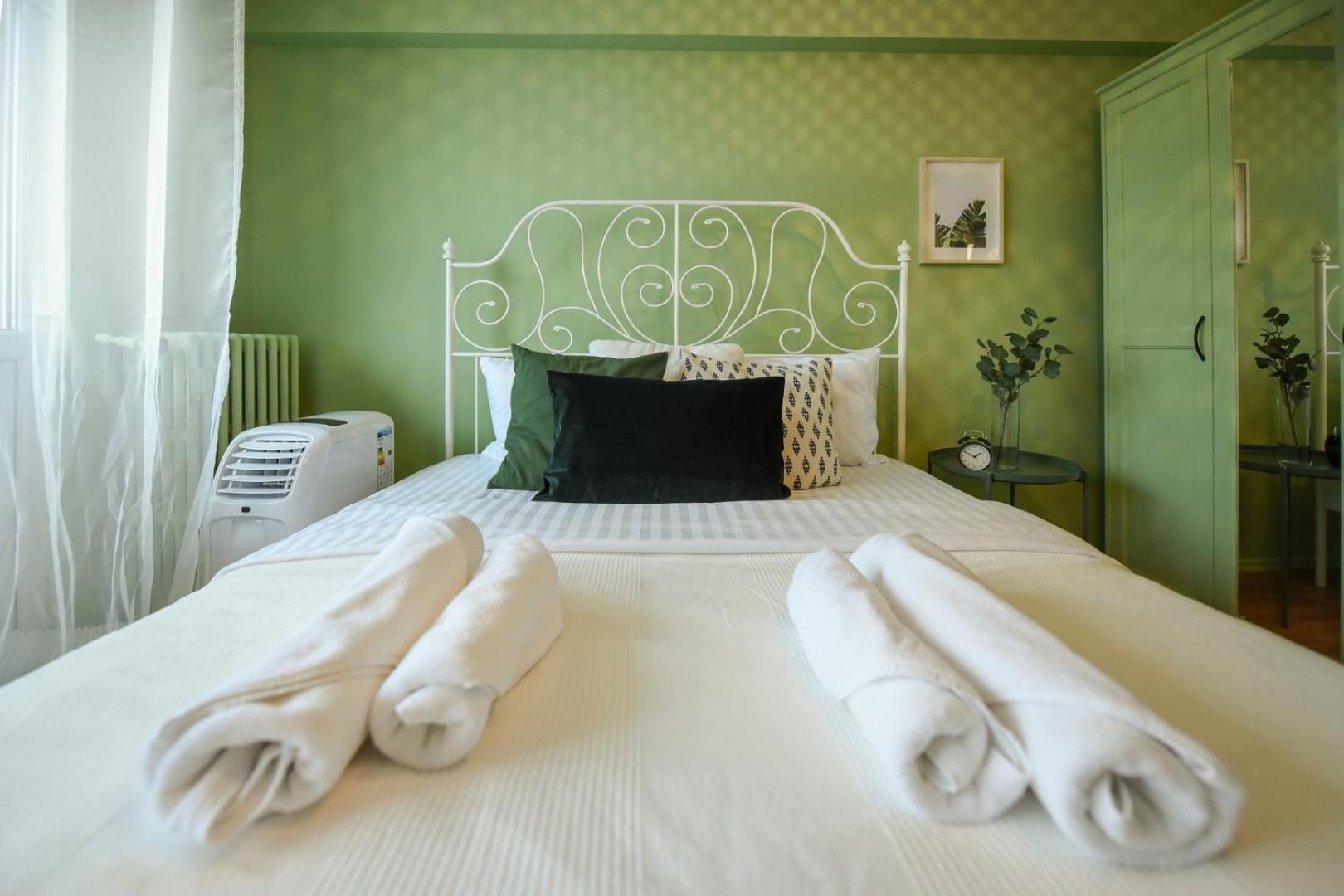 Chic Accommodation With Breathtaking Views Over Calea Victoriei - Your Central Heaven Bükreş Dış mekan fotoğraf